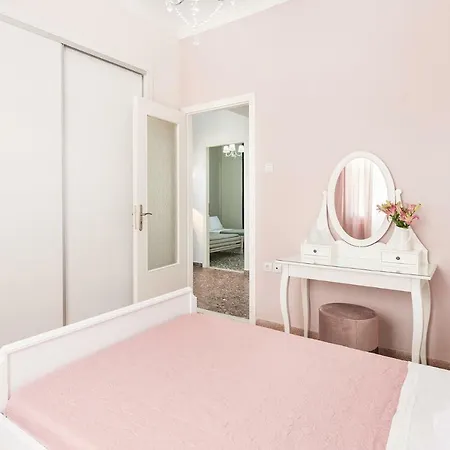 Anemelia Holiday home